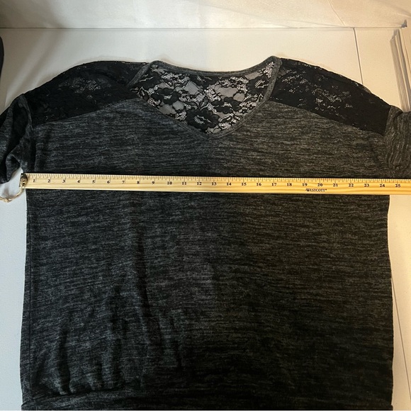 Torrid Relaxed Fit Super Soft Plush V-Neck Lace Yoke Dolman Top XL - Picture 13 of 14